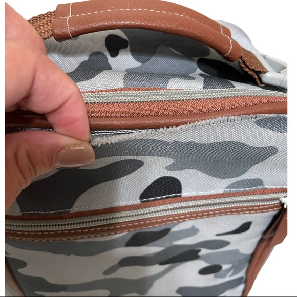 The Foundry Fit & Fresh Grey Camo Lunch Tote - Picture 3 of 10